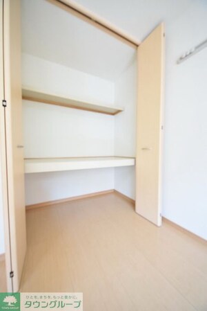 フェニックスF の物件内観写真